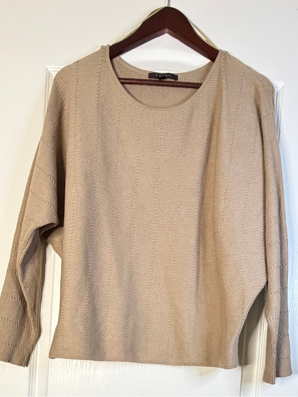 CYRUS Textured Knit Sweater Women’s Large Beige Taupe Crew Neck Long Sleeve